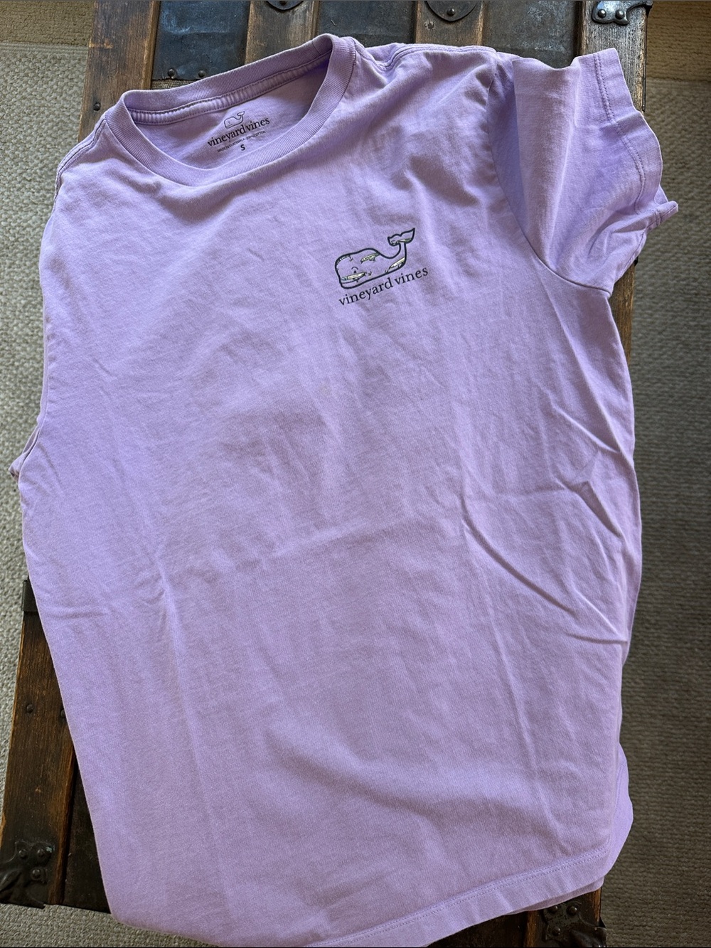 Vineyard Vines Lavender Whale Logo Tee Shirt men’s small